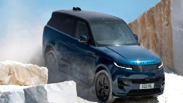 Elektrikli Range Rover Sport Tanıtıldı: V8 Seviyesinde Güç, 600 km Menzil!