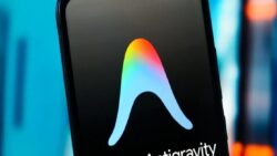 Google Antigravity Uygulaması Play Store’da Yerini Aldı