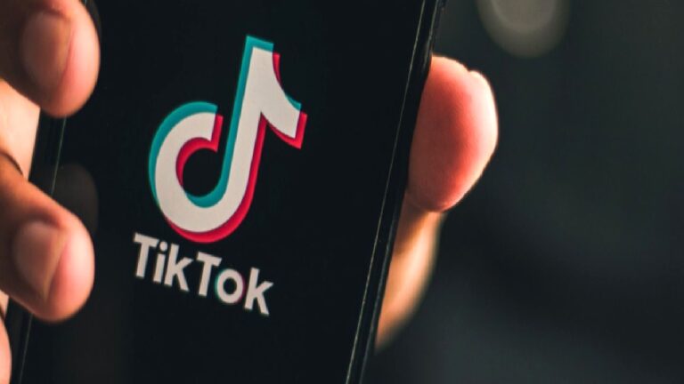 TikTok’a AI alışveriş asistanı geliyor: Videoyu izlerken tek dokunuşla satın alma